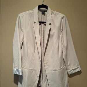 Cream Tailored Blazer with Notched Lapel